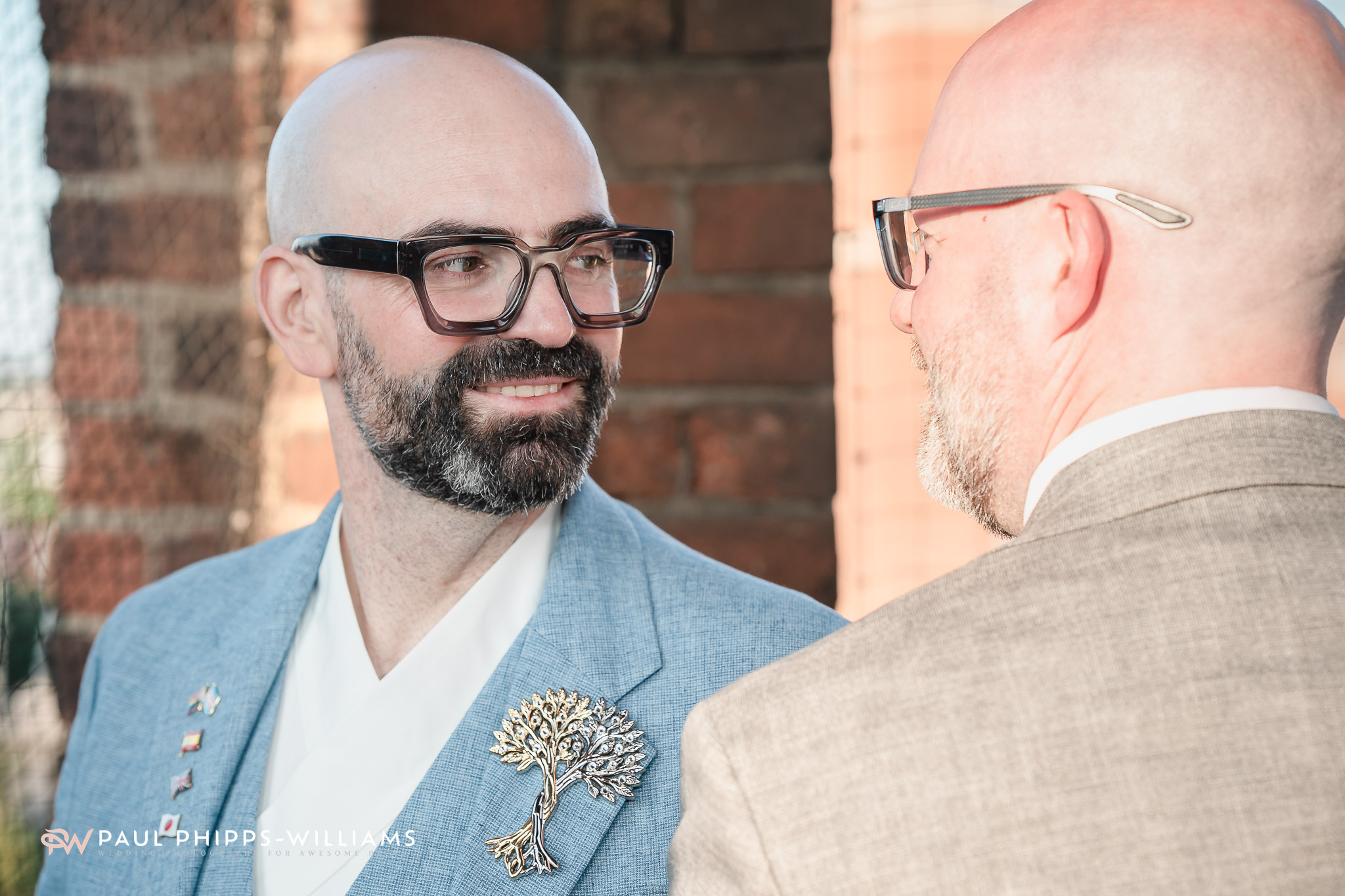 Same sec couple in the clock tower of the Museum of Making. One has his back to us whilst the other looks at him lovingly.