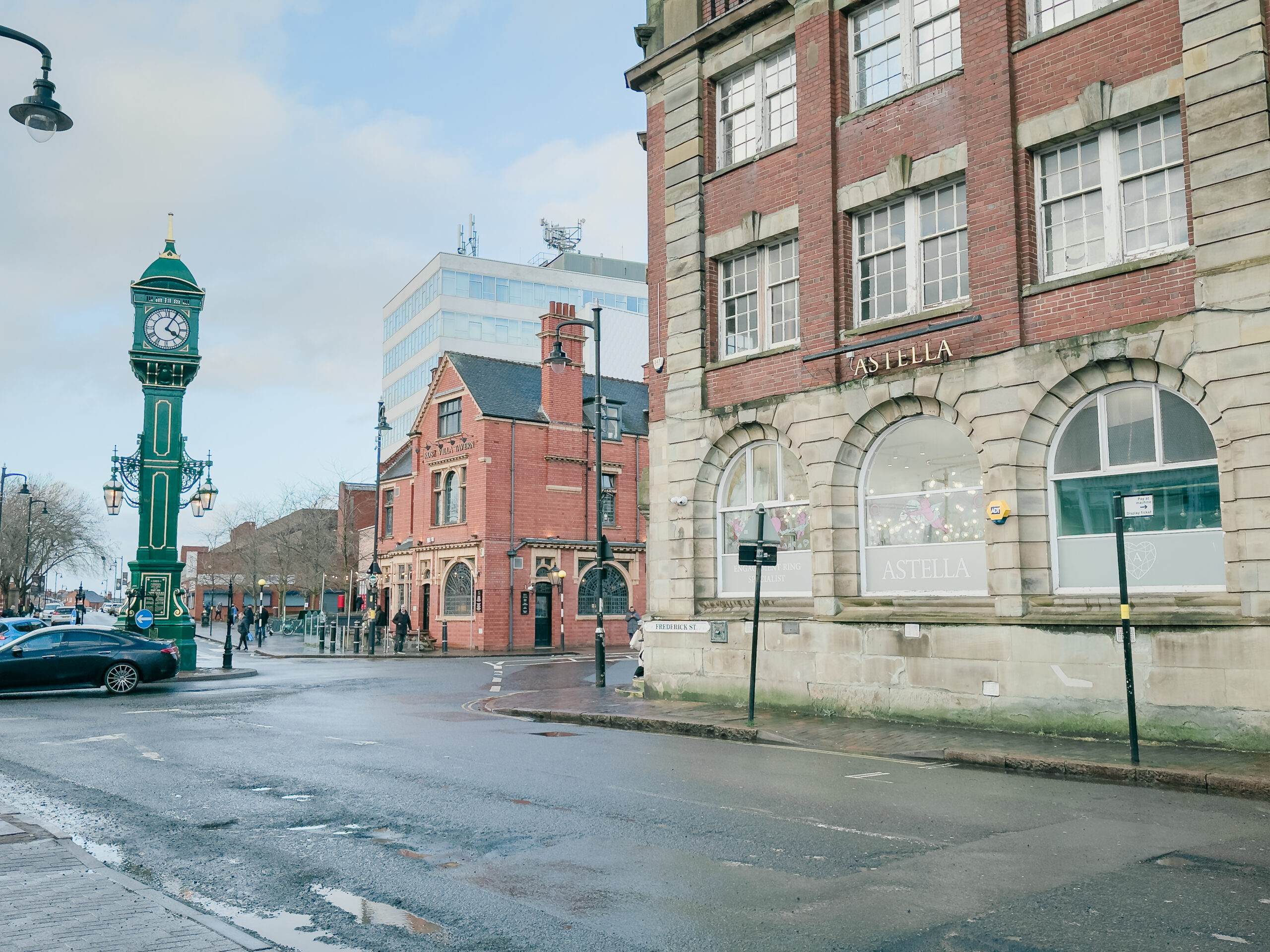 Astella, an engagement ring specialist in the Jewellery Quarter, with the CHamberlain Clock and the Rose Villa Tavern